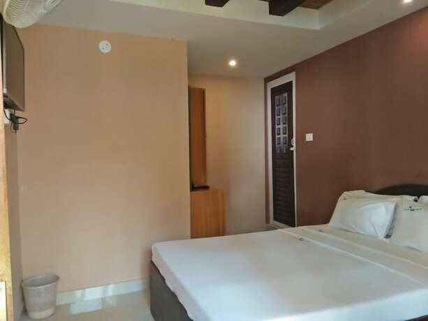 Imagen de la habitación del Hotel Black Beach Resort. Foto 25