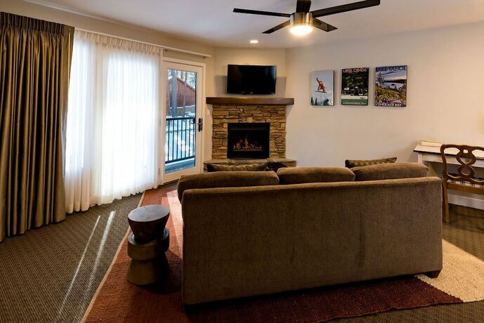 Imagen general del Hotel Black Bear Lodge, Lago Tahoe Sur. Foto 7