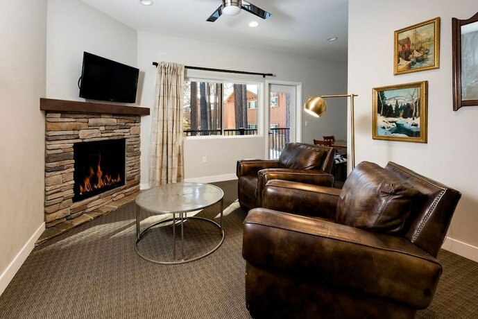 Imagen de la habitación del Hotel Black Bear Lodge, Lago Tahoe Sur. Foto 20