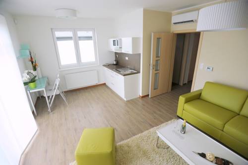 Imagen de la habitación del Hotel Black Bridge Apartment. Foto 6