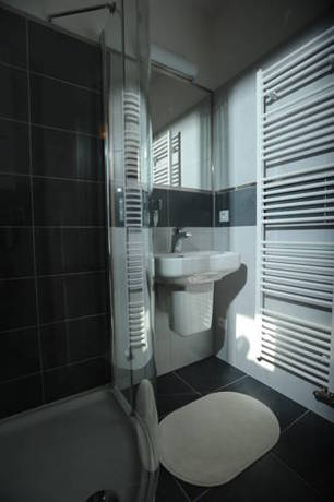 Imagen de la habitación del Hotel Black Bridge Apartment. Foto 12