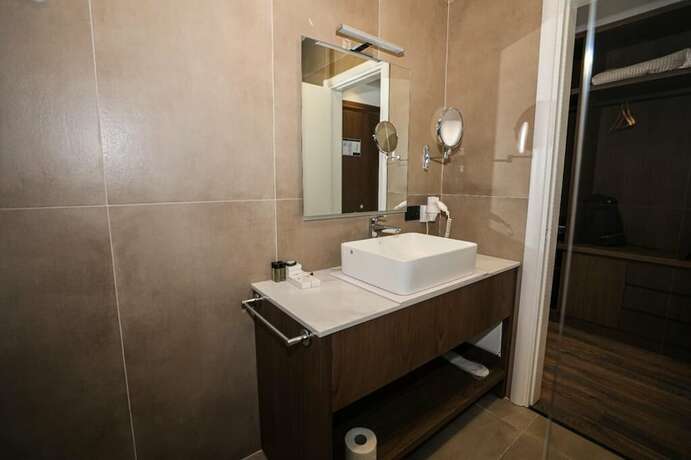 Imagen de la habitación del Hotel Black Diamond Dhermi, Himar&euml;. Foto 6