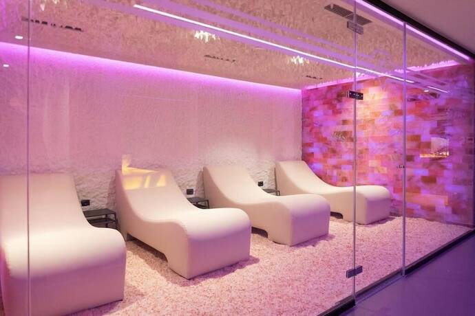 Imagen general del Hotel Black Diamond, Tirana. Foto 10