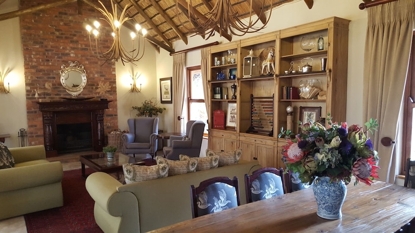 Imagen de los interiores del Hotel Black Eagle Boutique and Conferences. Foto 16