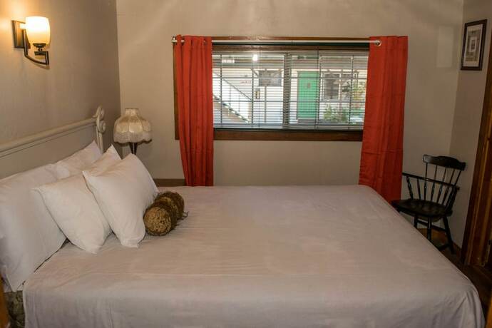 Imagen general del Hotel Black Forest Lodge And Cabins. Foto 2