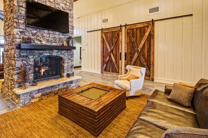 Imagen de los interiores del Hotel Black Fox Lodge. Foto 12
