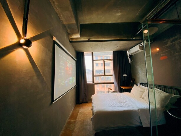Imagen de la habitación del Hotel Black Gold Factory Boutique Design. Foto 26