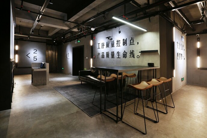 Imagen de los interiores del Hotel Black Gold Factory Boutique Design. Foto 32
