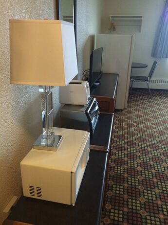 Imagen general del Hotel Black Gold Inn, Edson. Foto 4