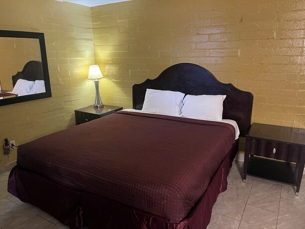 Imagen de la habitación del Hotel Black Horse Motel. Foto 14