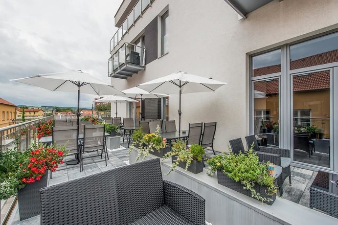 Imagen de los exteriores del Hotel Black Horse, Presov. Foto 14