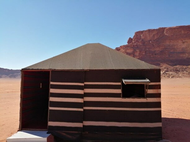 Imagen de la habitación del Hotel Black Irish Camp and Tours. Foto 14