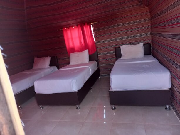 Imagen de la habitación del Hotel Black Irish Camp and Tours. Foto 16