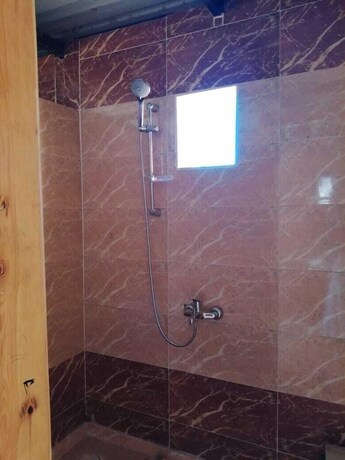 Imagen de la habitación del Hotel Black Irish Camp and Tours. Foto 20