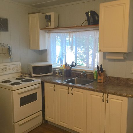 Imagen de la habitación del Hotel Black Lake Cabins. Foto 17