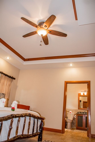 Imagen de la habitación del Hotel Black Orchid Resort. Foto 3