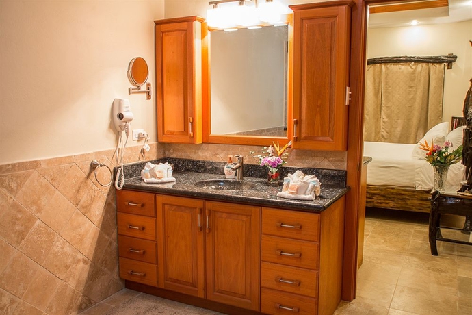 Imagen de la habitación del Hotel Black Orchid Resort. Foto 5