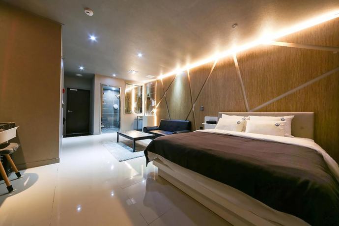 Imagen de la habitación del Hotel Black, Pohang. Foto 13