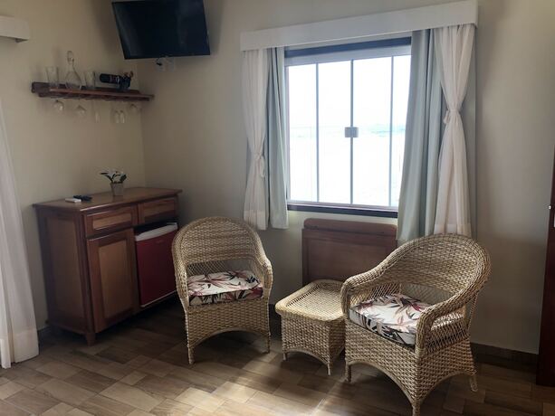Imagen general del Hotel Black Point Beach Club. Foto 3