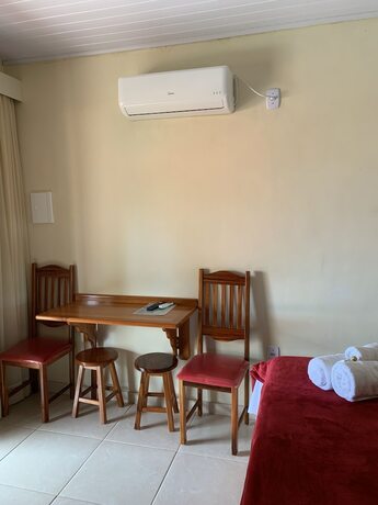 Imagen general del Hotel Black Point Beach Club. Foto 4