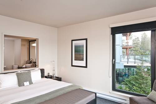 Imagen de la habitación del Hotel Black Rock Oceanfront Resort. Foto 6