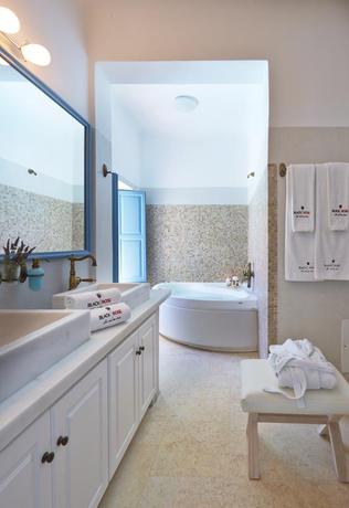 Imagen general del Hotel Black Rose Suites. Foto 17