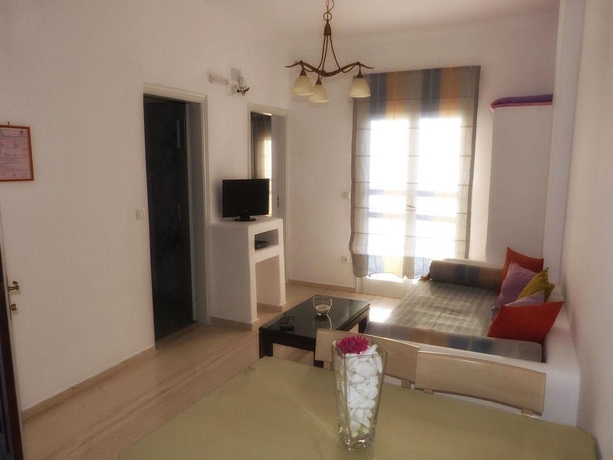 Imagen general del Hotel Black Sand Apartments. Foto 10