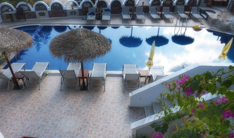 Imagen general del Hotel Black Sand Apartments. Foto 11