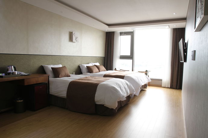Imagen de los interiores del Hotel Black Sands. Foto 15