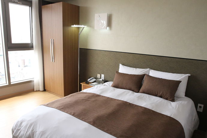 Imagen de la habitación del Hotel Black Sands. Foto 6