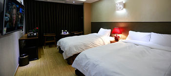 Imagen de la habitación del Hotel Black Sands. Foto 10