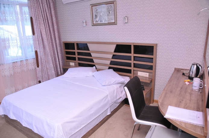 Imagen de la habitación del Hotel Black Sea Star Batumi. Foto 5
