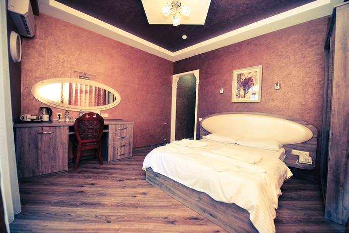 Imagen de la habitación del Hotel Black Sea Star Batumi. Foto 9
