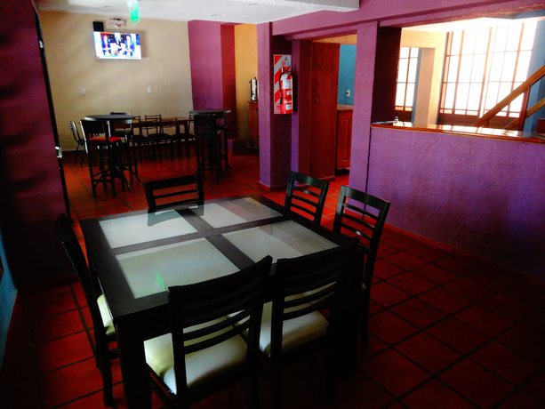 Imagen del bar/restaurante del Hotel Black Sheep International Hostel. Foto 7