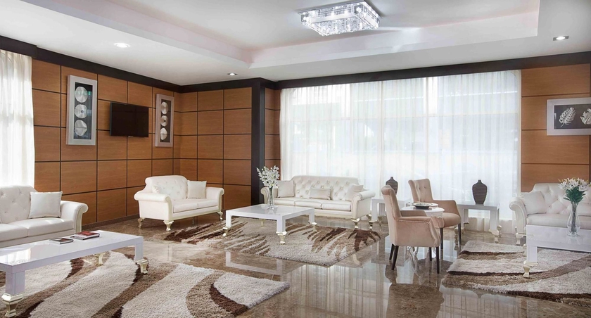 Imagen de los interiores del Hotel Black Stone. Foto 15