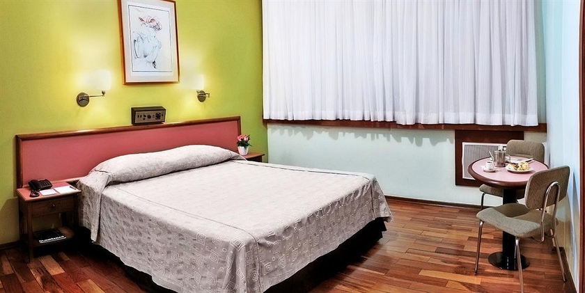 Imagen de la habitación del Hotel Black Stream. Foto 2