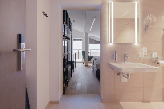 Imagen de la habitación del Hotel Black Summit Samnaun Boutique. Foto 16