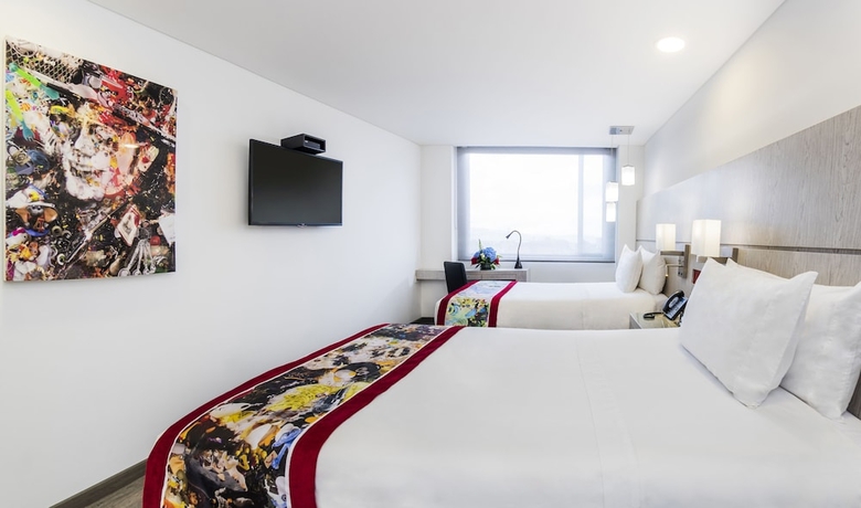 Imagen de la habitación del Hotel Black Tower Premium. Foto 9