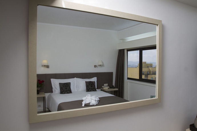 Imagen de la habitación del Hotel Black Tulip - Porto Gaia. Foto 11