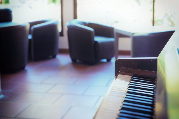 Imagen de los interiores del Hotel Black and Green. Foto 6