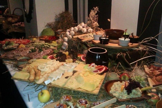 Imagen del bar/restaurante del Hotel Black and White. Foto 3