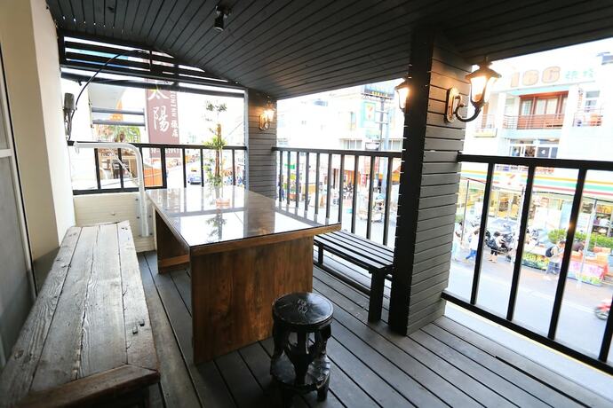 Imagen general del Hotel Black and White Inn. Foto 3