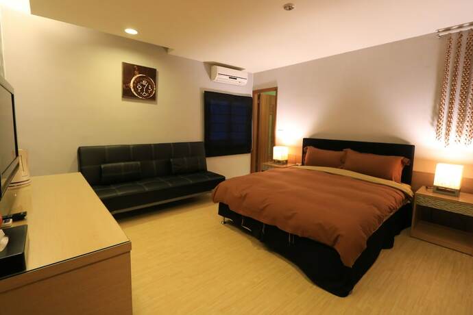 Imagen general del Hotel Black and White Inn. Foto 8