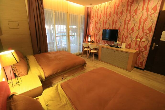 Imagen general del Hotel Black and White Inn. Foto 10