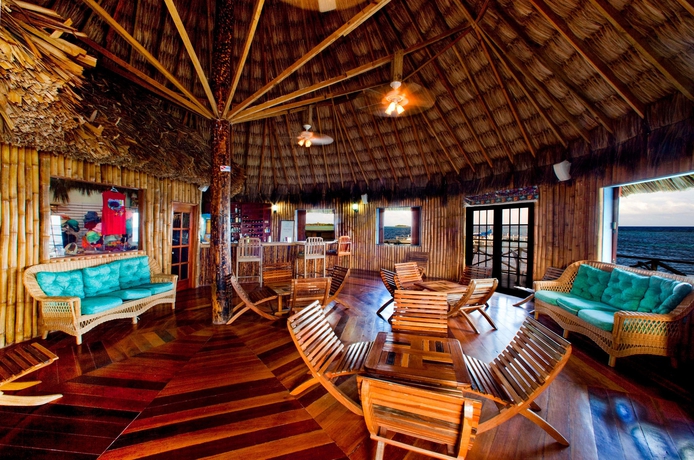 Imagen del bar/restaurante del Hotel Blackbird Resort. Foto 6