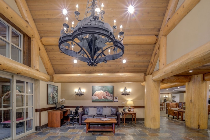 Imagen de los interiores del Hotel Blackcomb Springs Suites By Clique. Foto 16