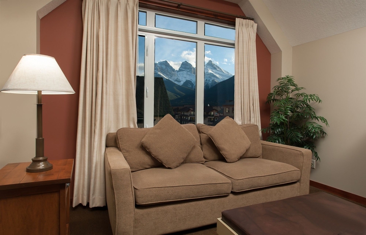 Imagen de los interiores del Hotel Blackstone Mountain Lodge By Clique. Foto 6