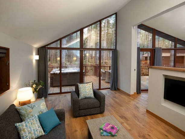 Imagen de los interiores del Hotel Blackwood Forest Silver Birch Wheelchair Accessible Cabin. Foto 3