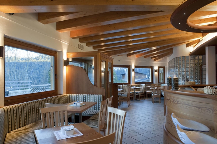 Imagen del bar/restaurante del Hotel Bladen. Foto 4