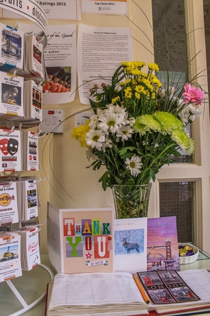 Imagen de los interiores del Hotel Blades. Foto 17